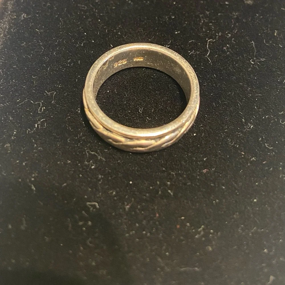 * BOGO* Size 6.5 Sterling Silver Spinner Ring - Picture 2 of 4